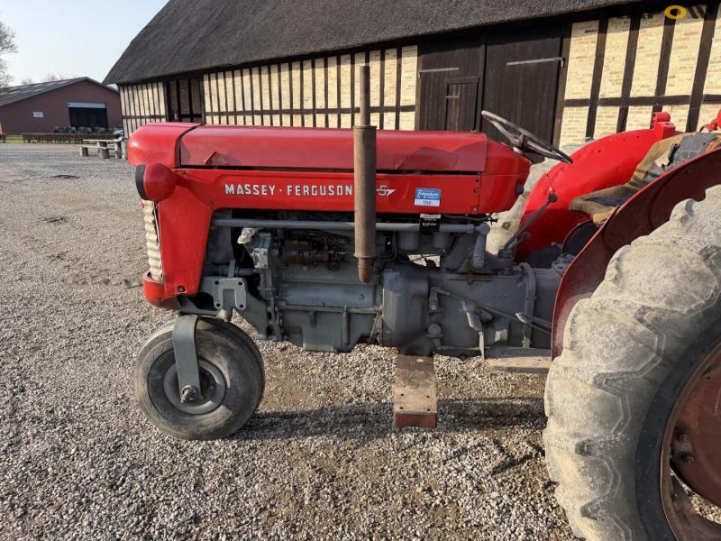 Massey Ferguson 65 traktor 9