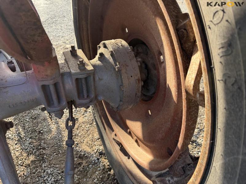 Massey Ferguson 65 traktor 34