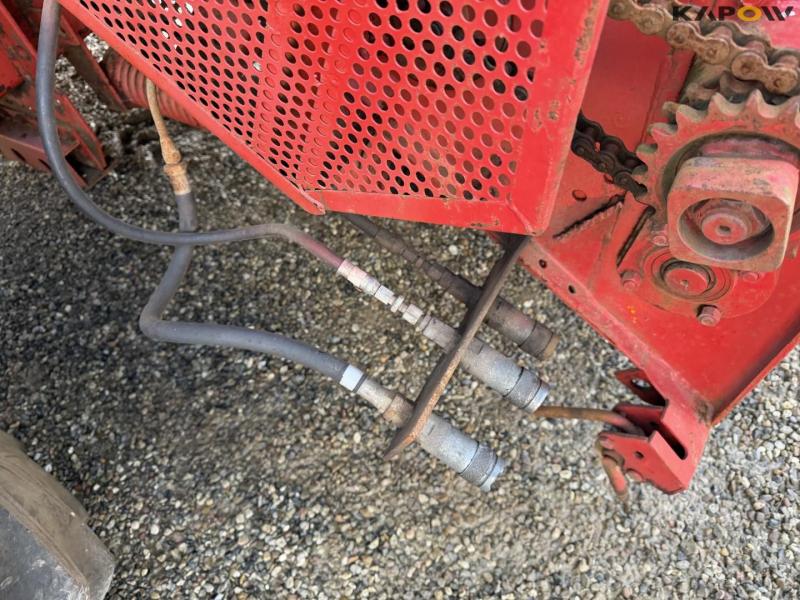 Massey Ferguson 760 mejetærsker 17