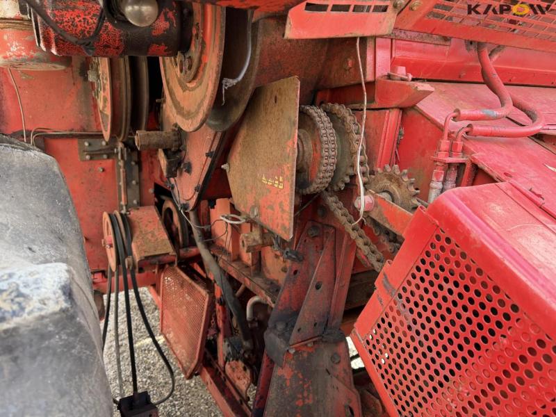 Massey Ferguson 760 mejetærsker 19