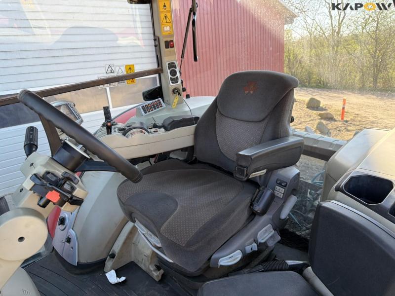 Massey Ferguson 8690 traktor med frontlæsser 44