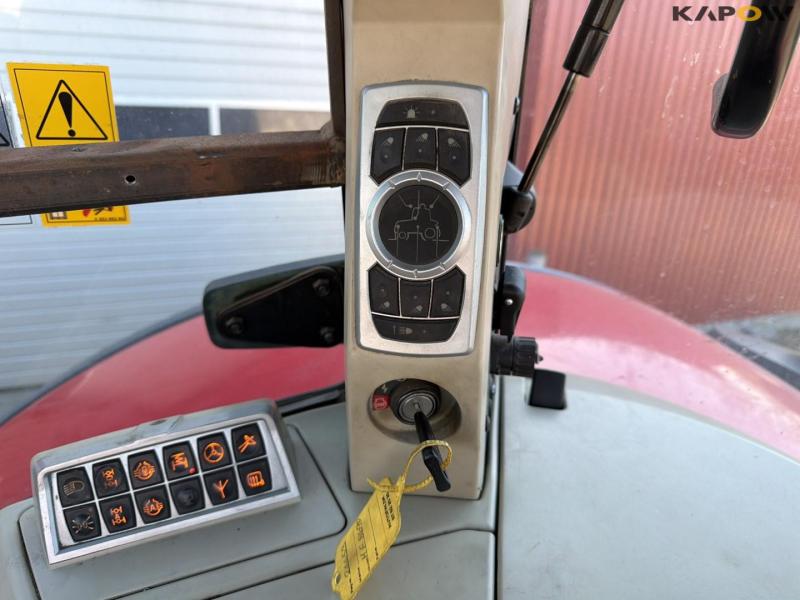 Massey Ferguson 8690 traktor med frontlæsser 56