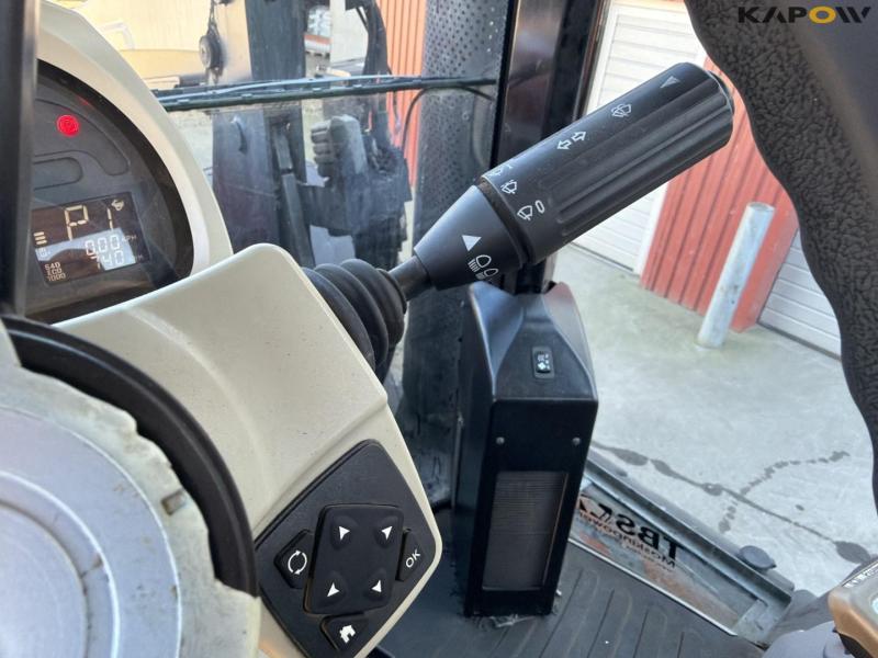 Massey Ferguson 8690 traktor med frontlæsser 60