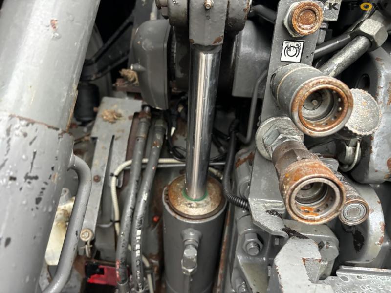 Massey Ferguson 8690 traktor 28