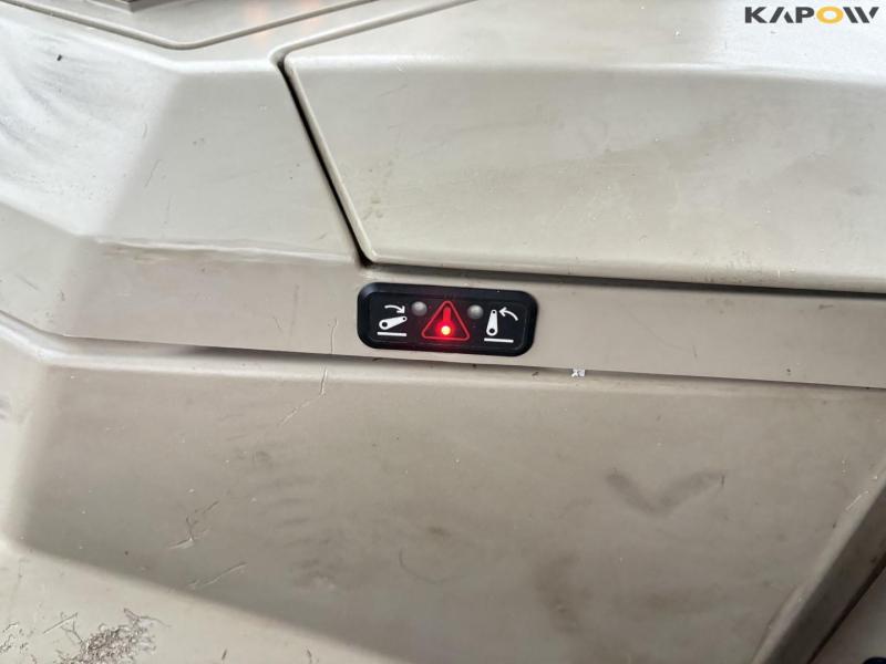 Massey Ferguson 8690 traktor 65