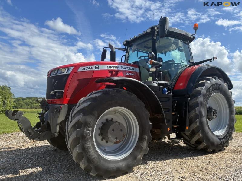 Massey Ferguson 8740S DynaVT traktor 1