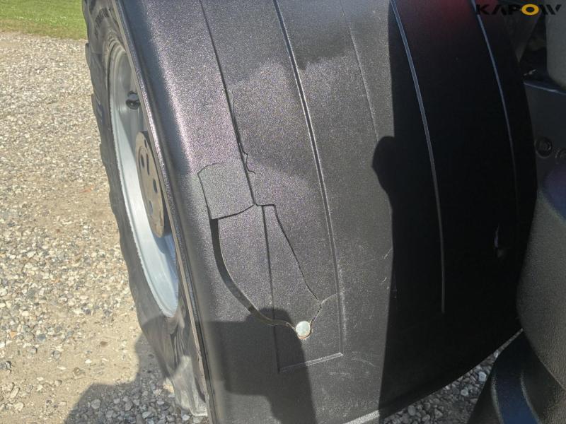 Massey Ferguson 8740S DynaVT traktor 9