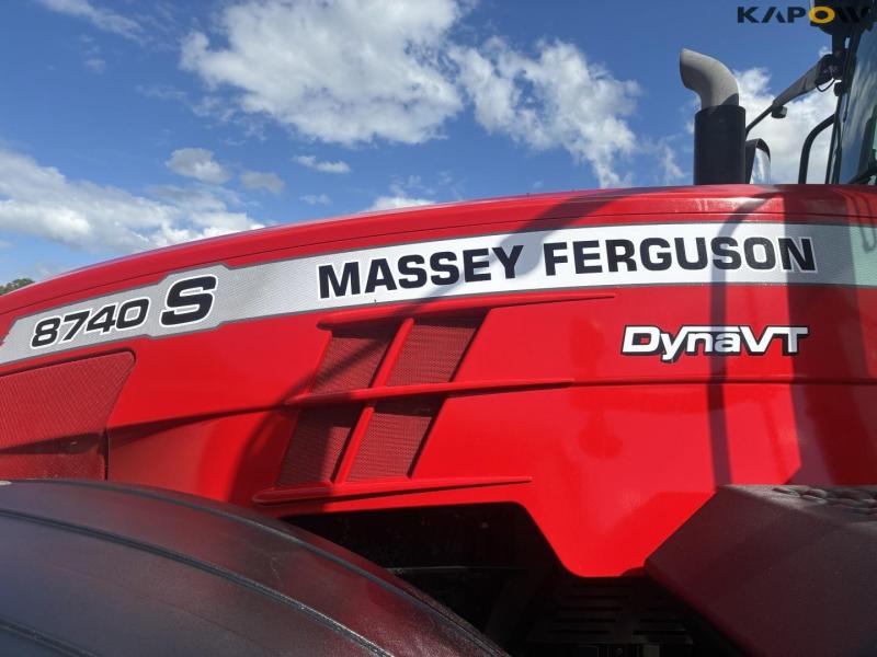 Massey Ferguson 8740S DynaVT traktor 8