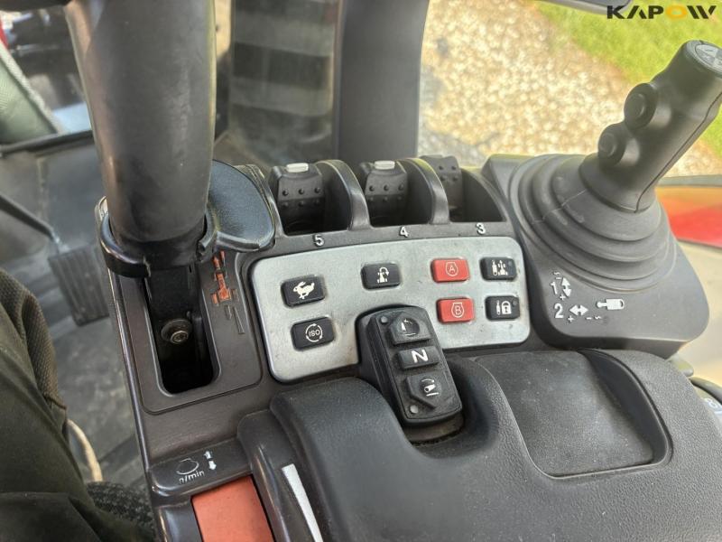 Massey Ferguson 8740S DynaVT traktor 54