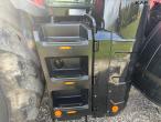 Massey Ferguson 8740S DynaVT traktor 23