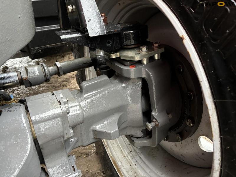 Massey Ferguson 8740S traktor 11