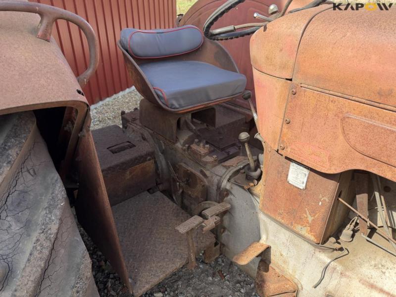 Massey Ferguson 88 traktor 18