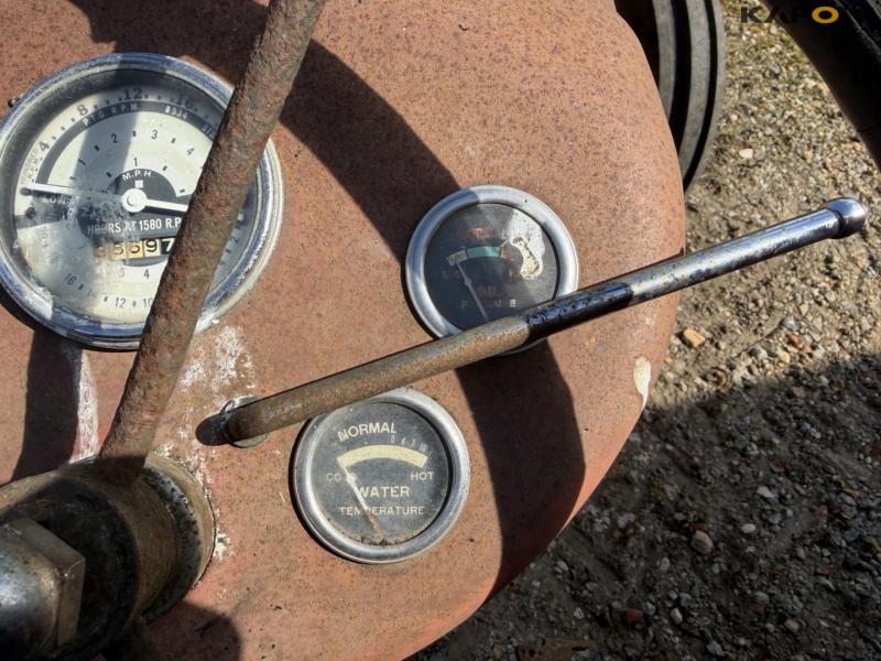 Massey Ferguson 88 traktor 30