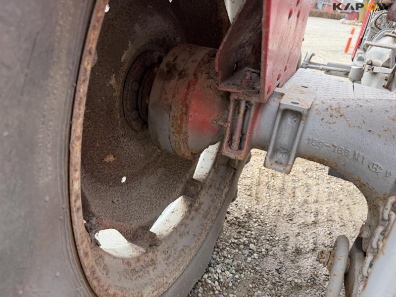 Massey Ferguson 90 traktor 44