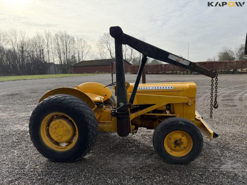 Massey Ferguson traktor med kran 4