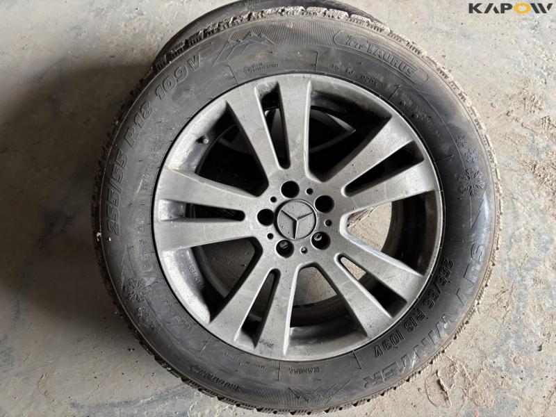 Mercedes alufælge med vinterdæk 11