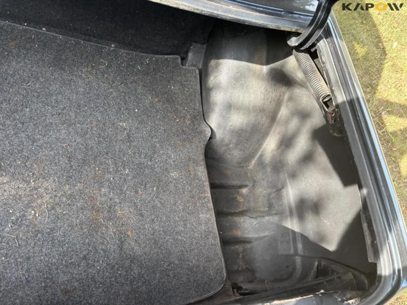 Mercedes-Benz 240D W123 33