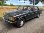 Mercedes-Benz 240D W123 1