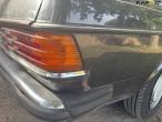 Mercedes-Benz 240D W123 26