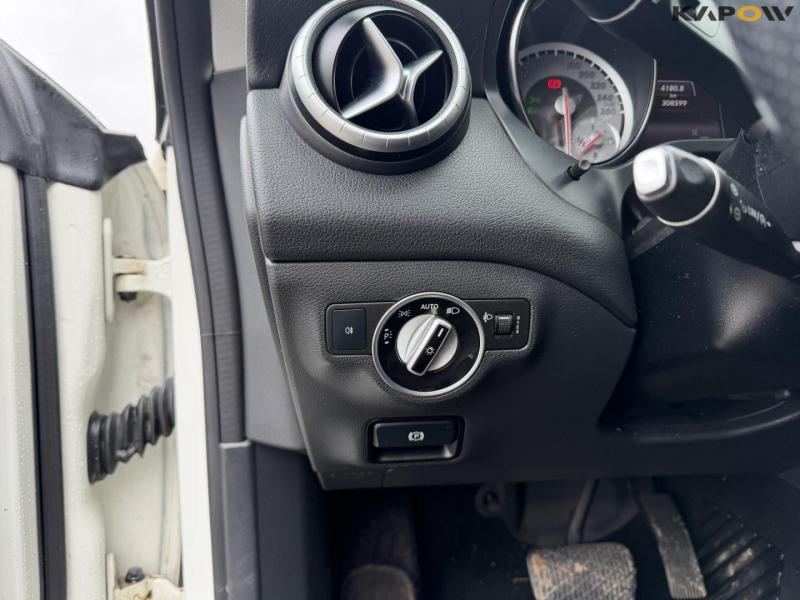 Mercedes-Benz Cla 200 CDi personbil 16