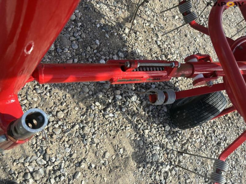 Minos Agri tedder 696 P høvender 23