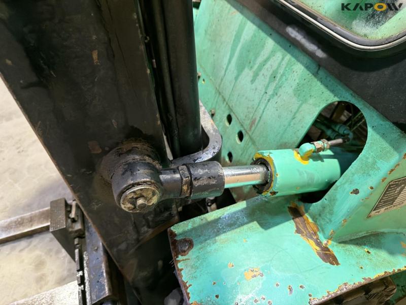 Mitsubishi FD25 truck 27