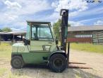 Mitsubishi FD35 truck 4