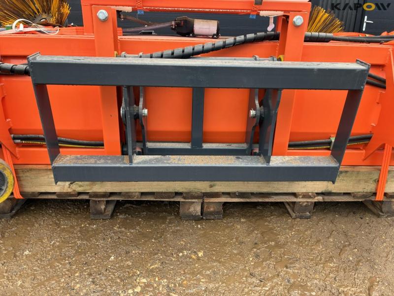 ModernTech ZMC 240 hydraulisk kost 10