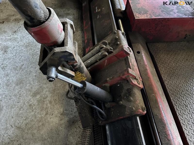 Mondolf Ferro TBE 156 dækmaskine + skab 9