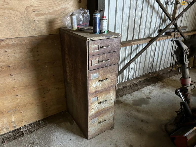 Mondolf Ferro TBE 156 dækmaskine + skab 22