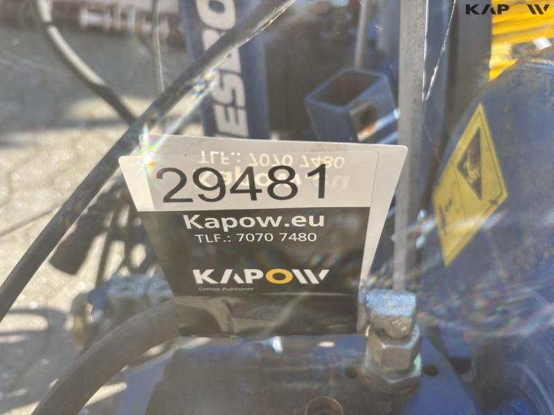 Nesbo SMF 1 kost til feje/suge anlæg 28