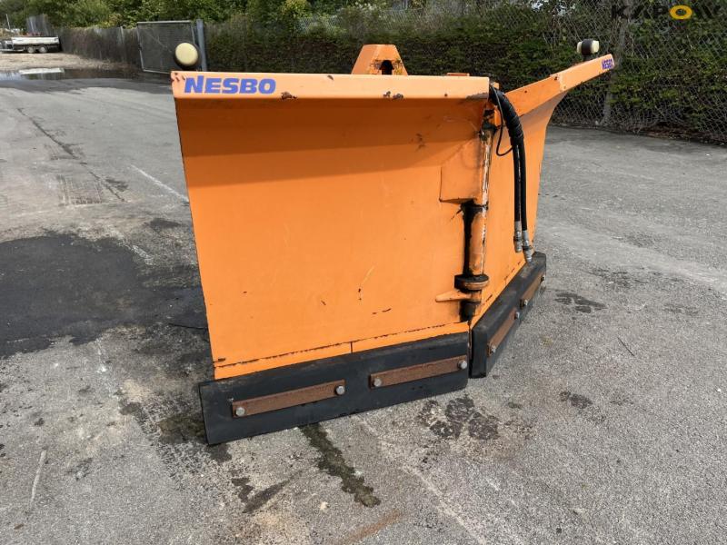 Nesbo PS1700 sneplov 3