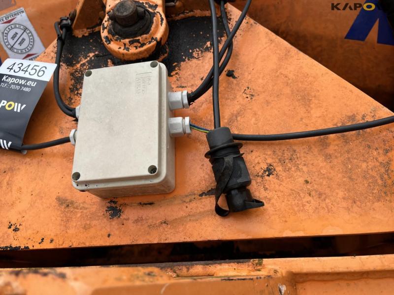 Nesbo PS1700 sneplov 9