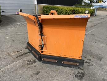 Nesbo PS1700 sneplov
