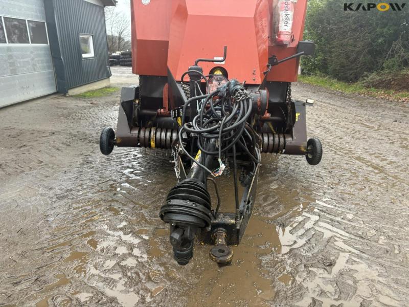 New Holland 4860S minibig presser 9