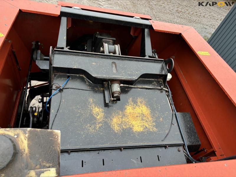 New Holland 4860S minibig presser 28