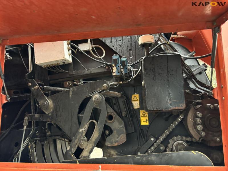 New Holland 4860S minibig presser 39