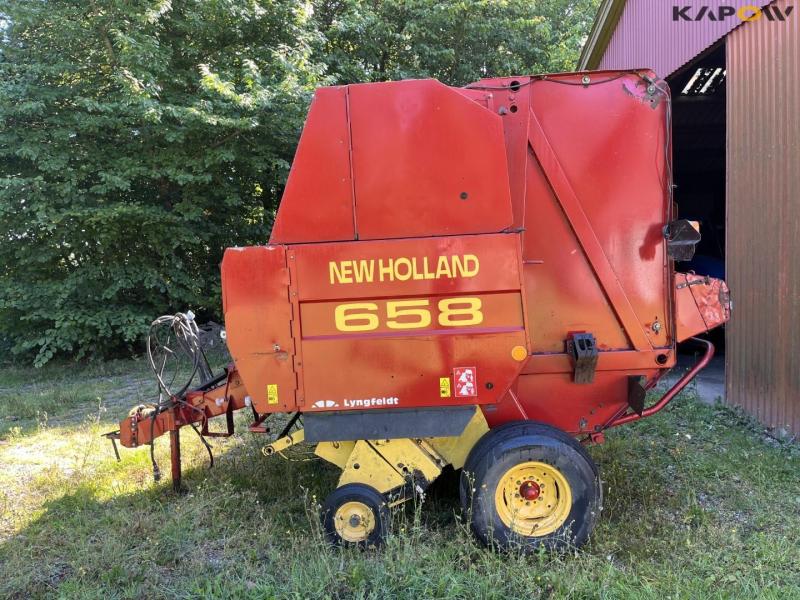 New Holland 658 rundballepresser 8