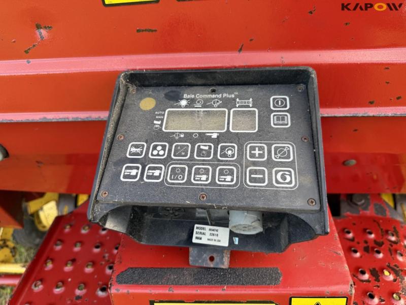 New Holland 658 rundballepresser 30