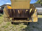 New Holland 8030 mejetærsker med snitter 43