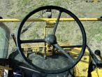 New Holland 8030 mejetærsker med snitter 75
