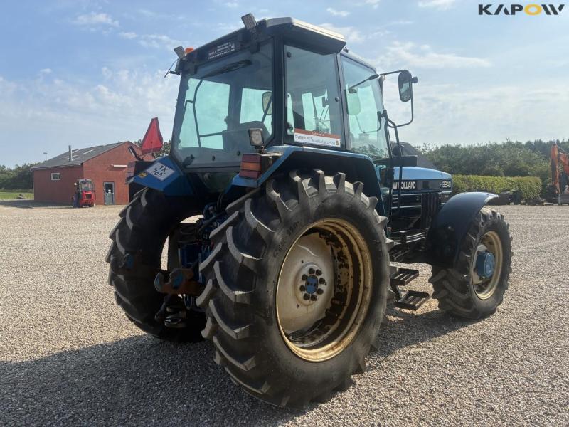 New Holland 8240 traktor 5