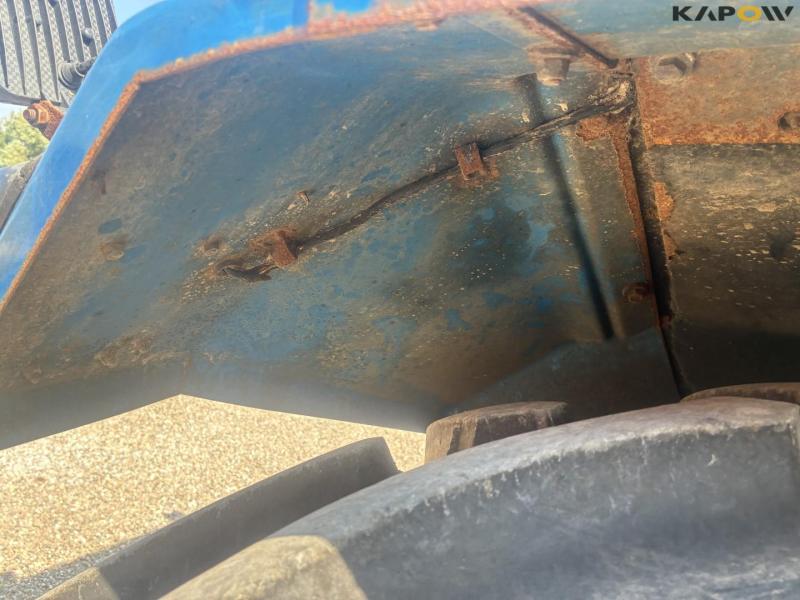 New Holland 8240 traktor 32