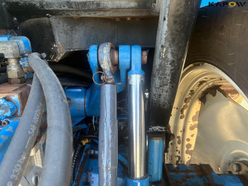 New Holland 8240 traktor 35