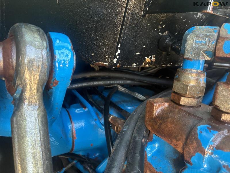 New Holland 8240 traktor 40