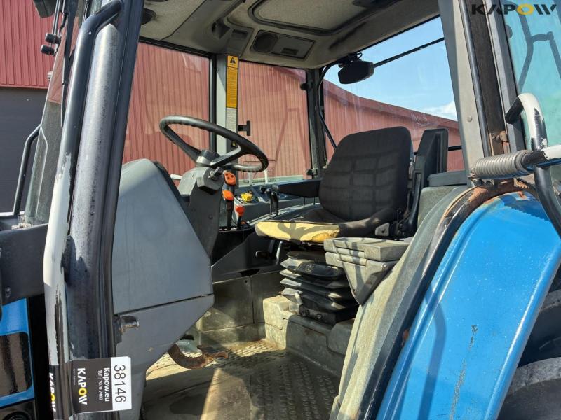 New Holland 8240 traktor 60