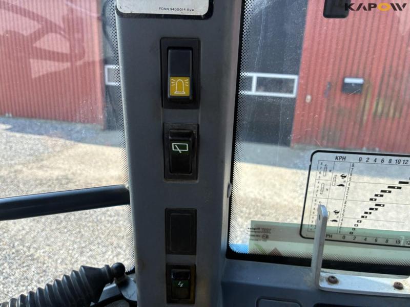 New Holland 8240 traktor 79
