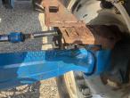 New Holland 8240 traktor 17