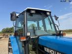 New Holland 8240 traktor 55