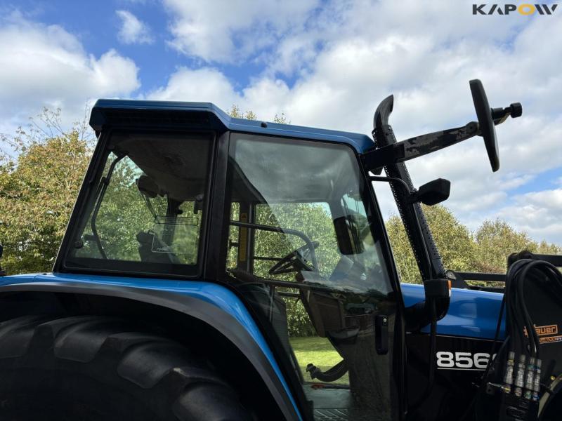New Holland 8560 traktor med Hauer P-O-M S150 frontlæsser 24